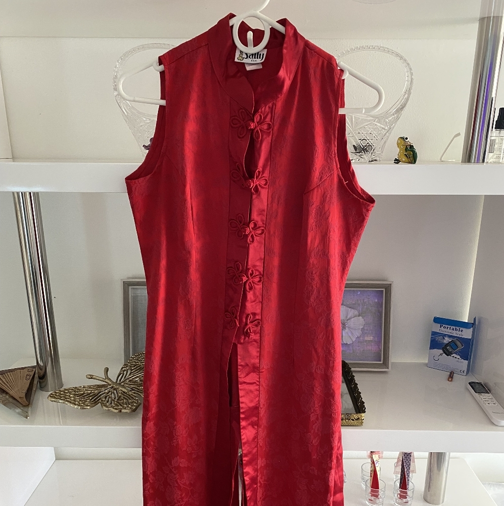 Vintage Sally USA kimono Dress Size Medium Red Color